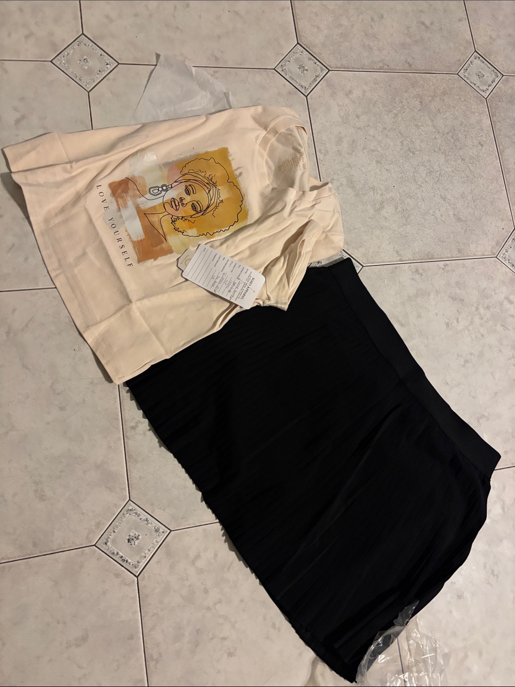 Classic Black Pleated Skirt With Shirt